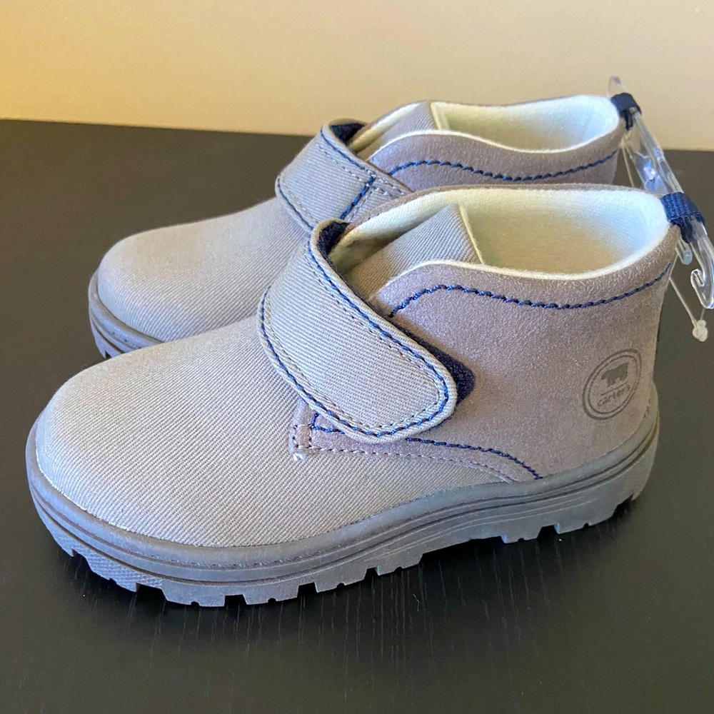 NWT Toddler Chukka BootsBoys Velcro Grey Neutral Outside